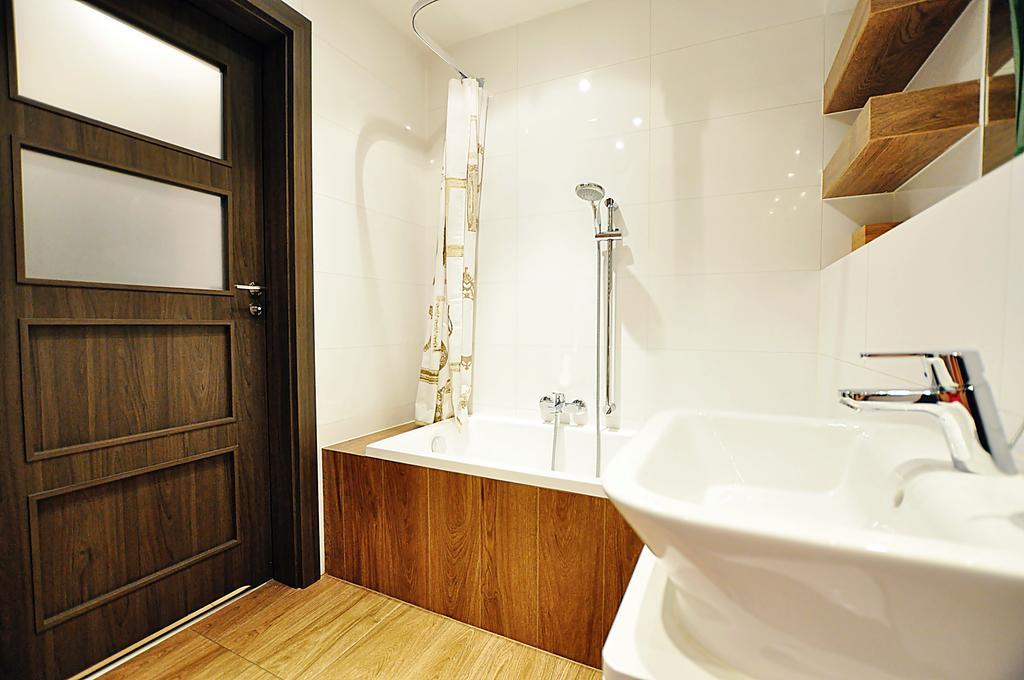 Designomania Apartments - Nadwislanska 11 คราคูฟ ภายนอก รูปภาพ
