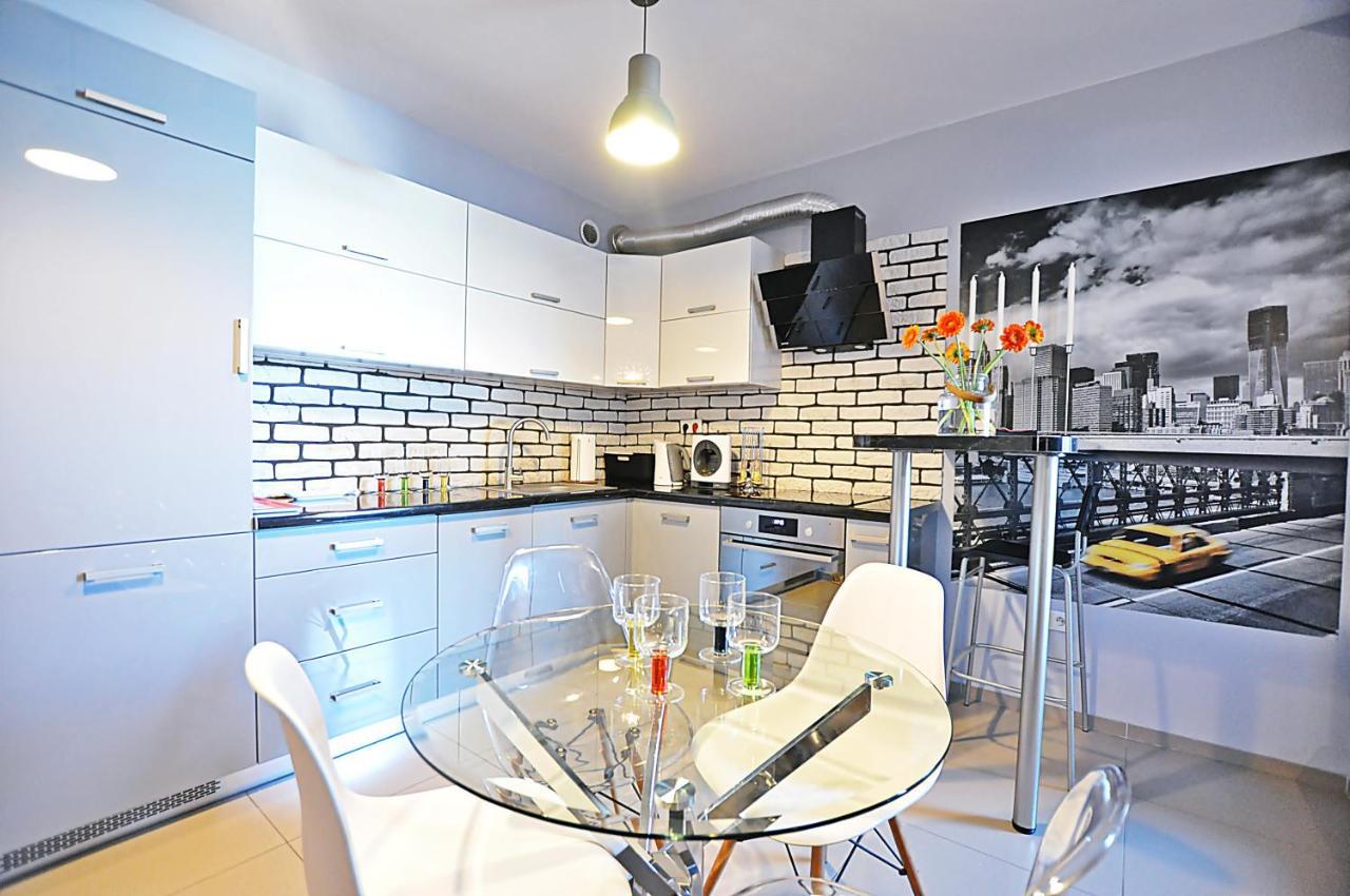 Designomania Apartments - Nadwislanska 11 คราคูฟ ภายนอก รูปภาพ
