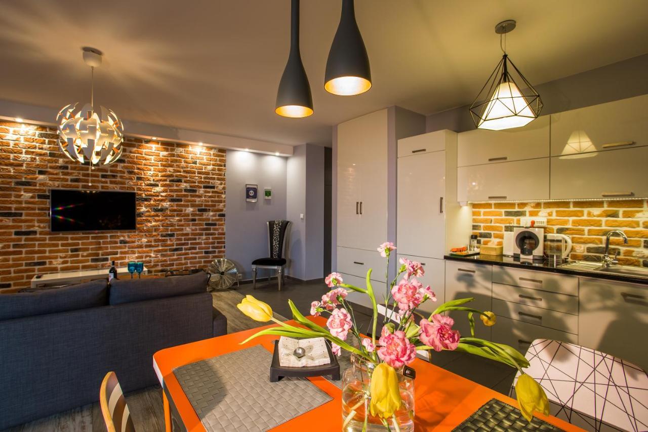 Designomania Apartments - Nadwislanska 11 คราคูฟ ภายนอก รูปภาพ